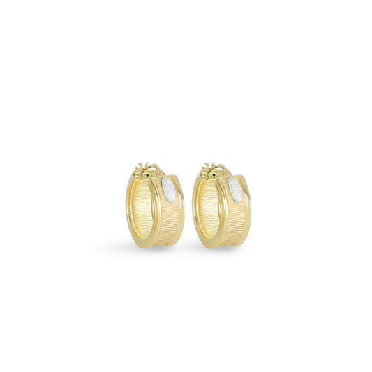 Orecchino tubo rigato in oro 18KT