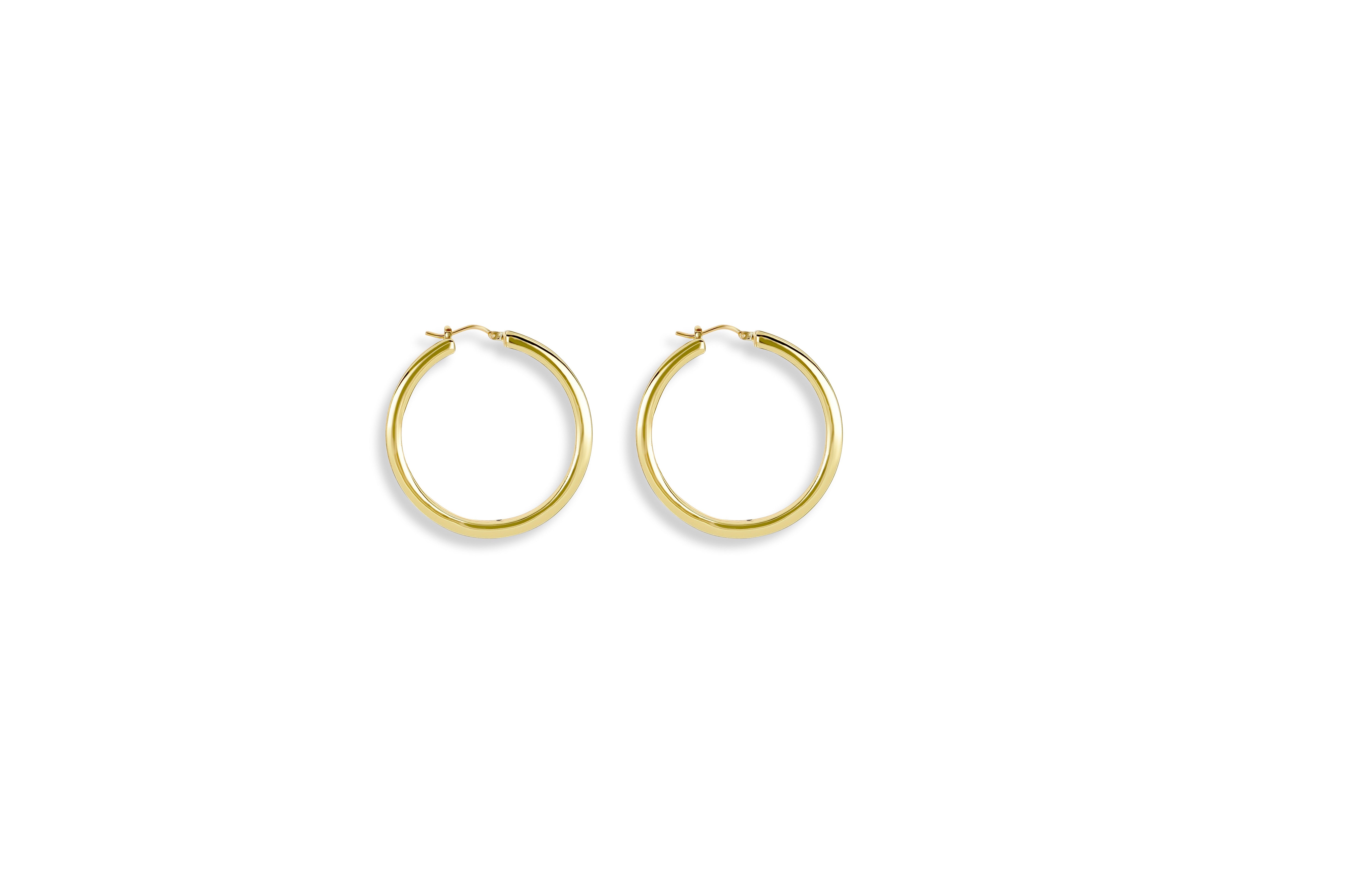 Boucle d'oreille carrée intemporelle, épaisseur 0,4 cm